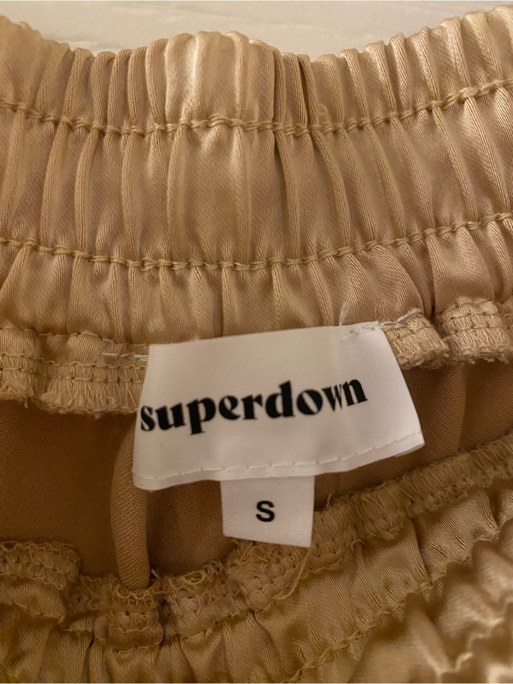 Superdown Rita Satin Cargo Pant in Champagne - Picture 4 of 4